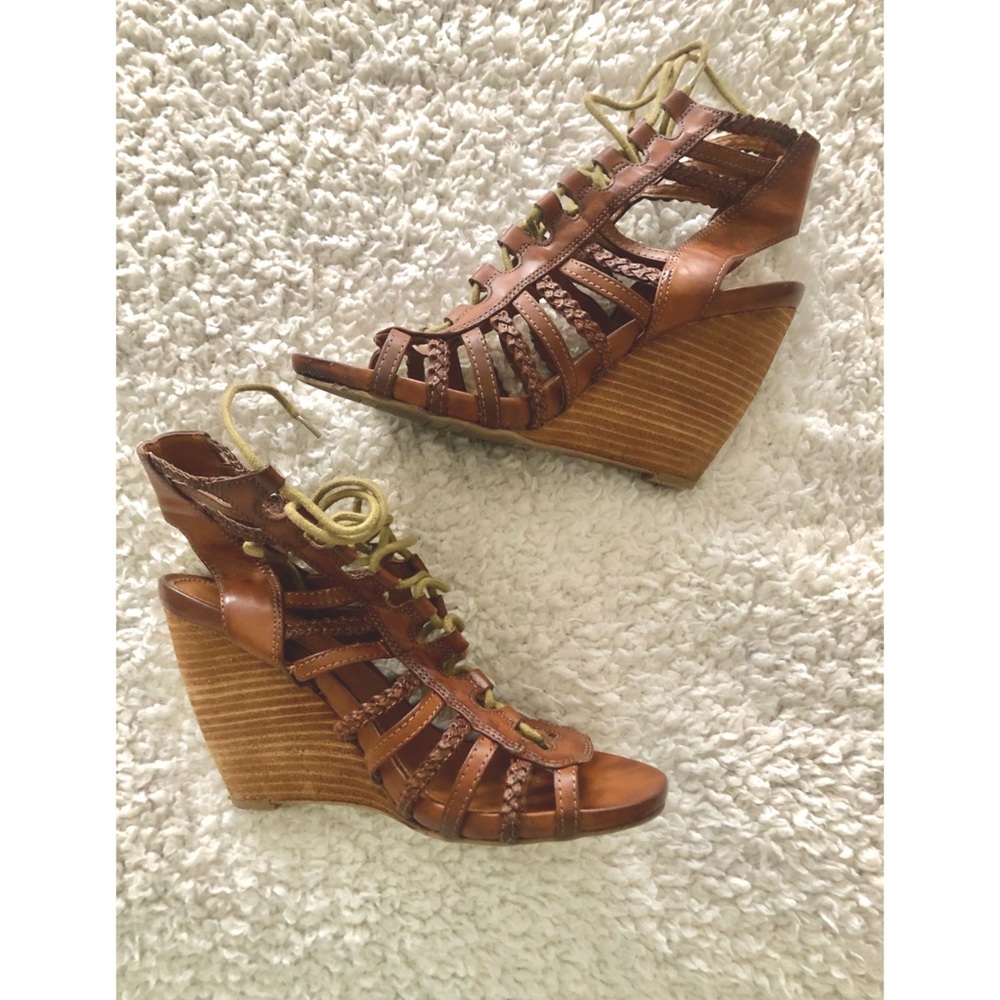 💖 Bakers strappy sandal